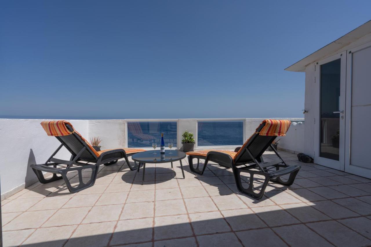 Spacious House With Huge Terrace Facing The Sea Bocacangrejo Exterior photo